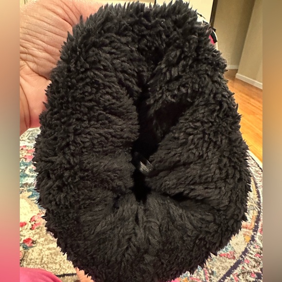 BRITTS KNITS GRAY BEYOND SOFT CHENILE BEANIE HAT - Picture 3 of 9